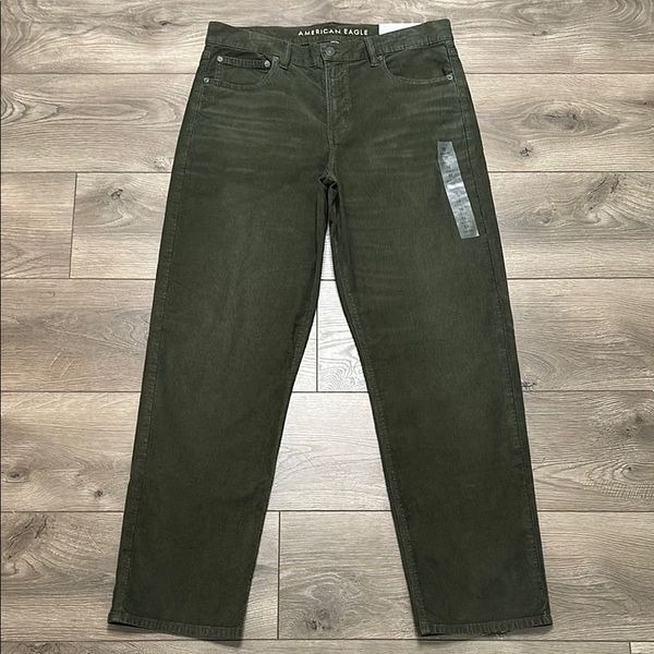 American Eagle 90’s Straight High Rise Green Stretch Corduroy Pants Size 12