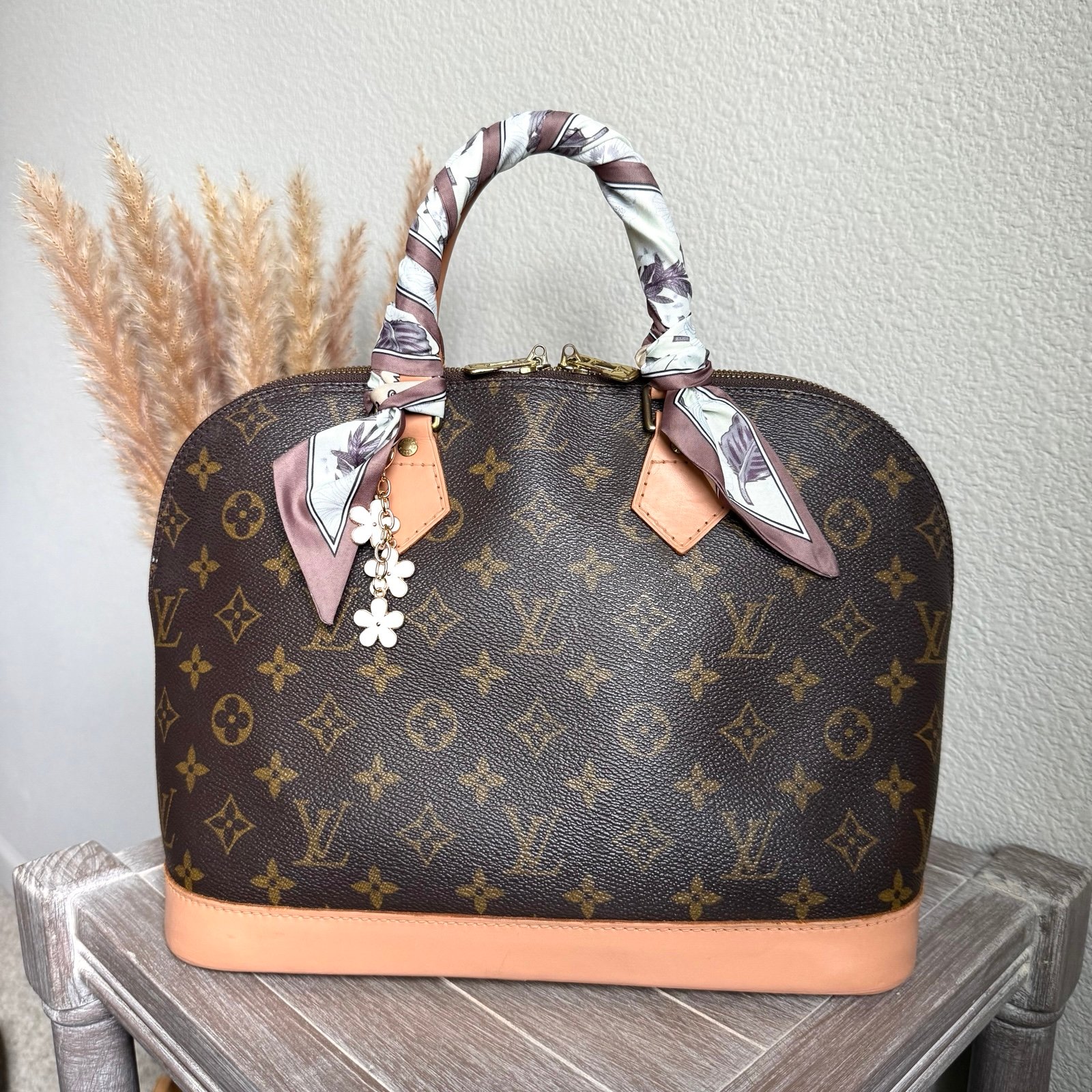 AUTHENTIC Louis Vuitton Alma PM