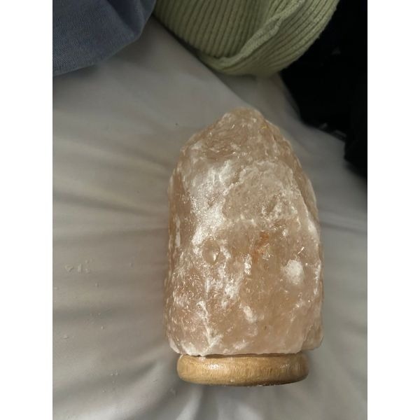 Rose quartz crystal (large)