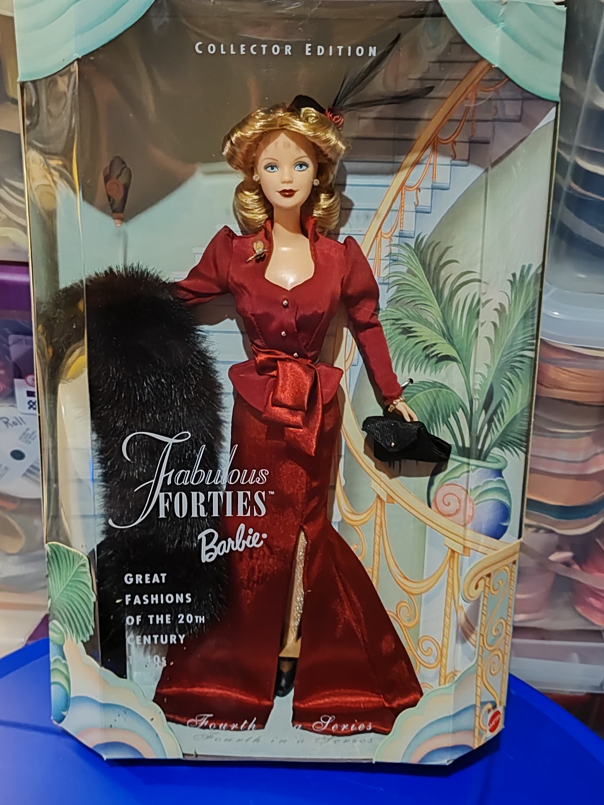 22162 Fabulous Forties Barbie – Doll Peddlar