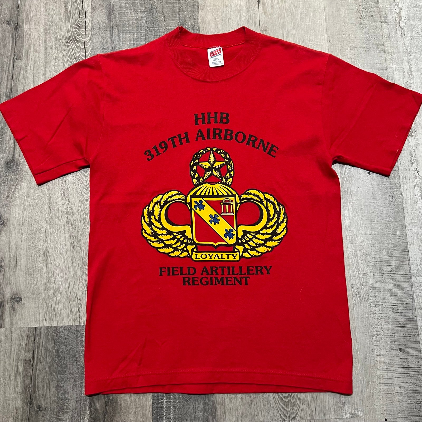 Vtg HHB 319th Airborne Artillery Regiment 1980s Red U.S. Army Military T Shirt