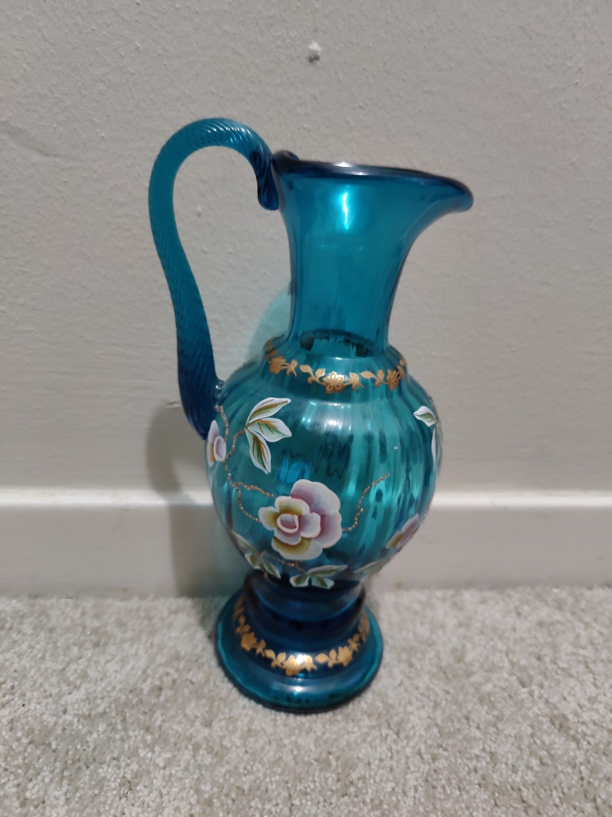 FENTON NEW CENTURY XXI VASE
