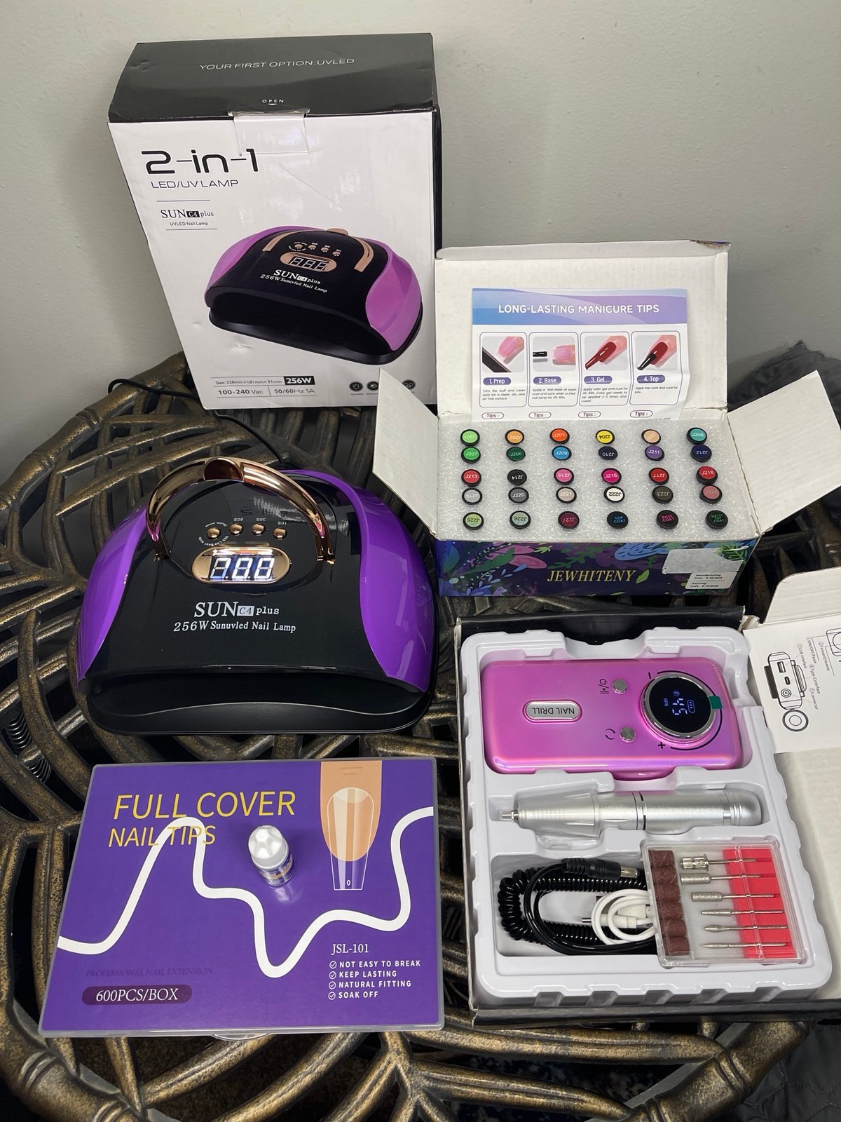 Nail kit (lamp, drill, nail tips and gel polish set)