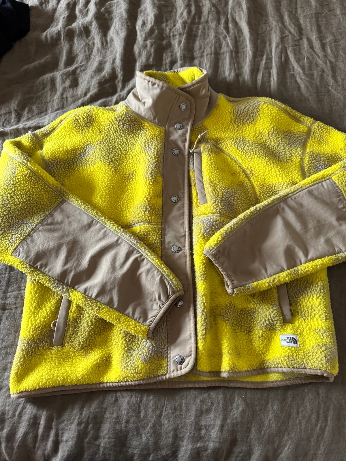 North Face Women’s Jacket size medium like new!