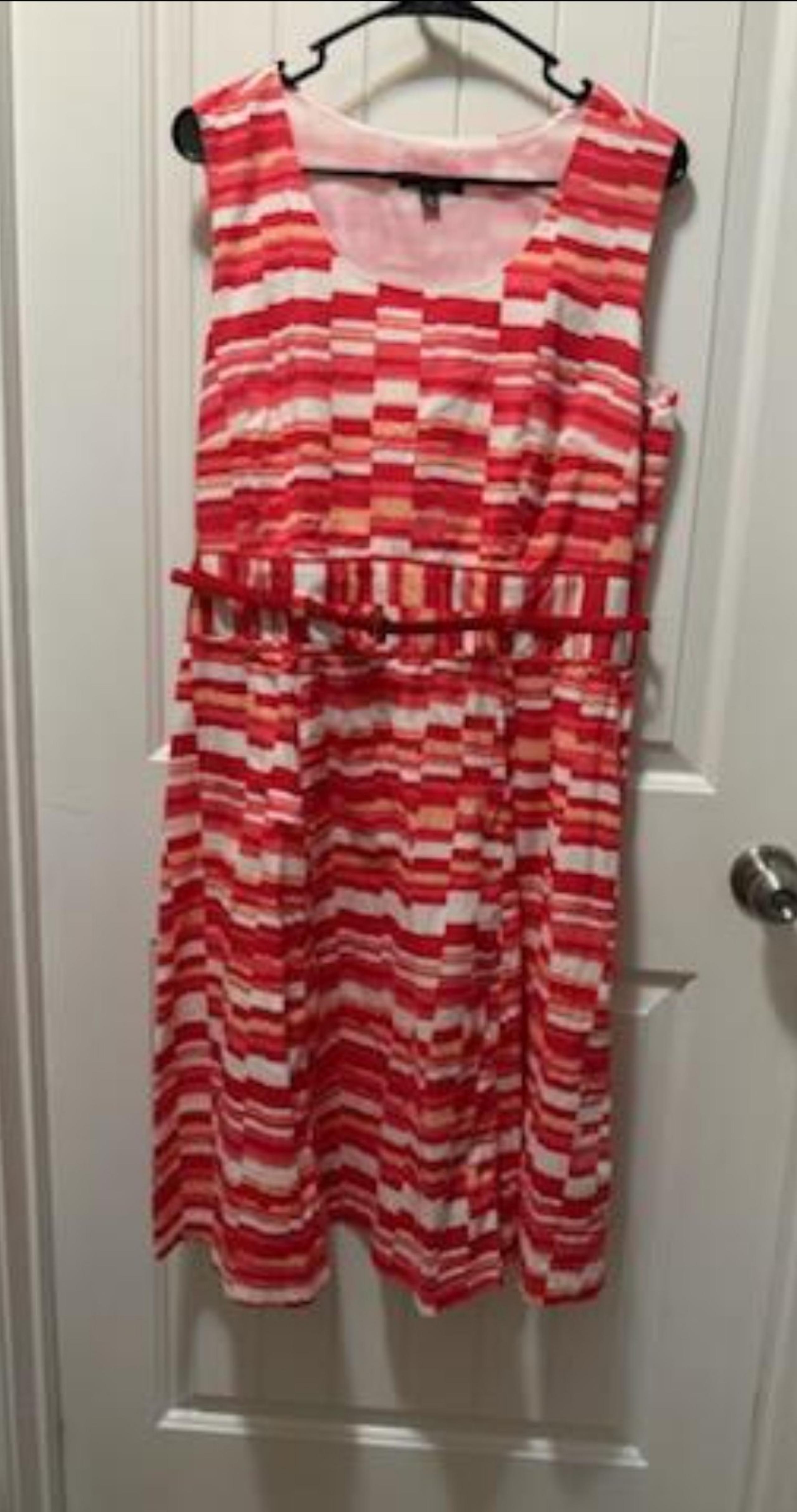 Roz & Ali a line dress red white sleeveless knee length size 16 cotton Belt