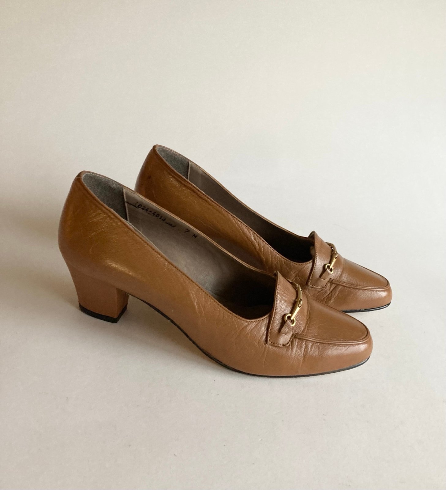 Whisper Steps Tan Genuine Leather Loafers Heels size 7. Made in Italy.