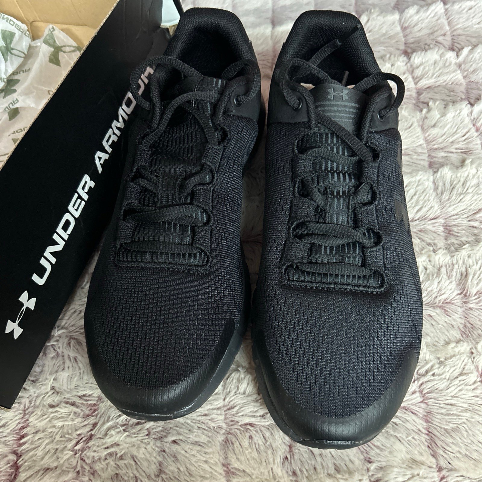 Under Armour Black Sneakers size 6.5 y
