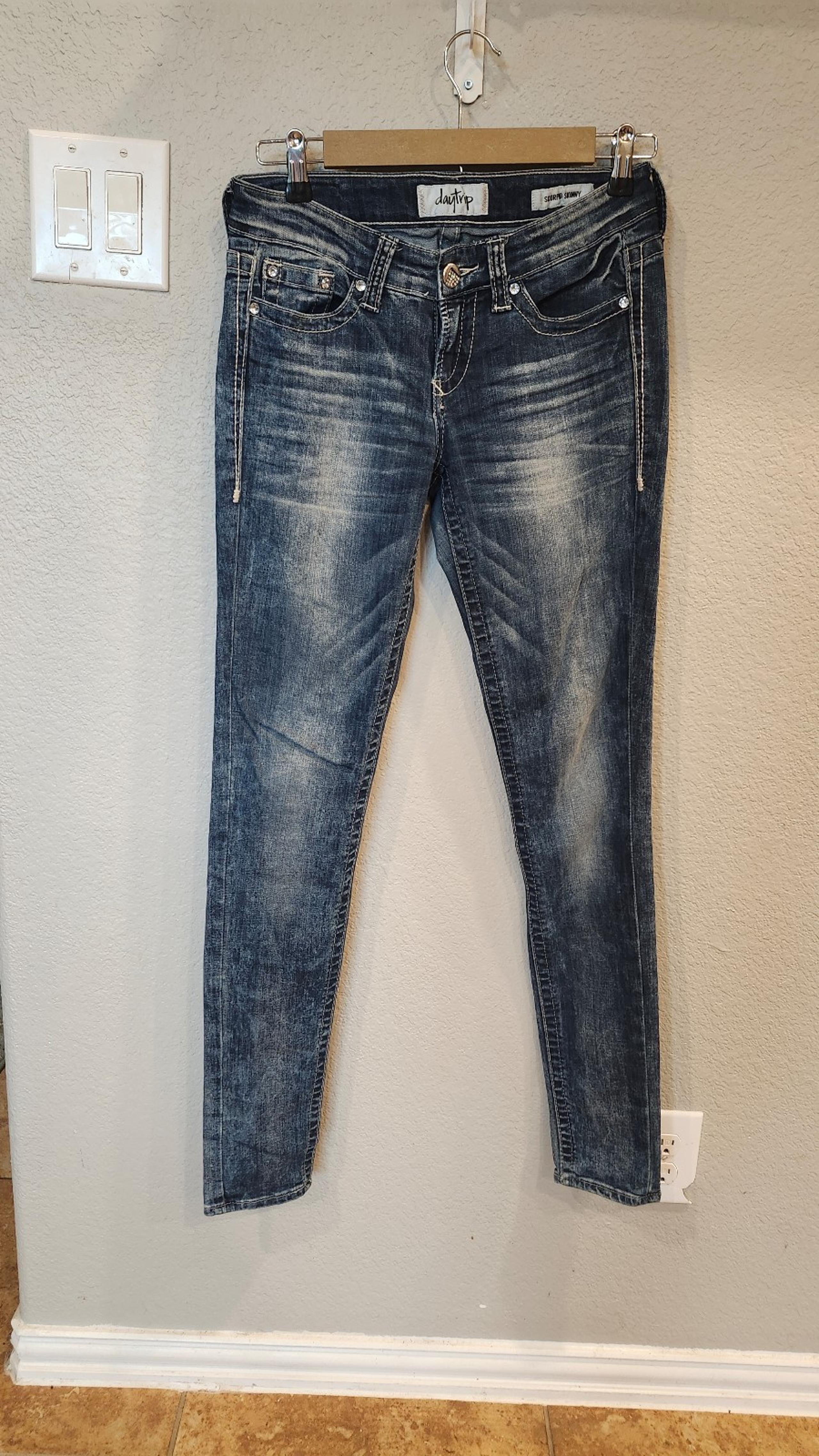 Daytrip scorpio skinny jeans sz 26L