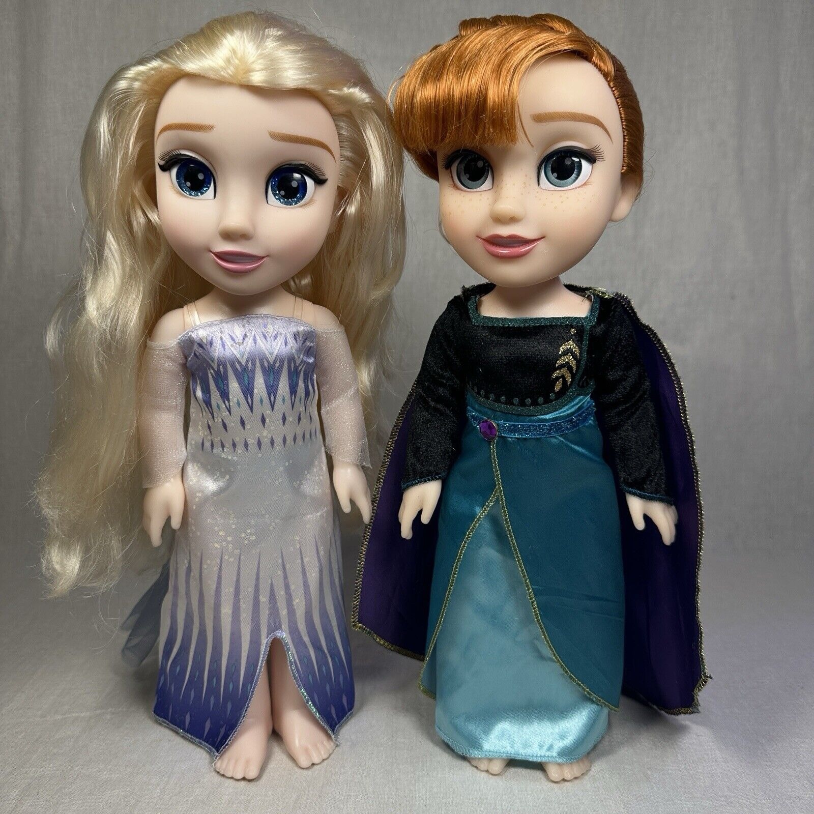 Disney Anna and Elsa Frozen II the Snow Queen Doll, 2-pack Frozen Doll Set