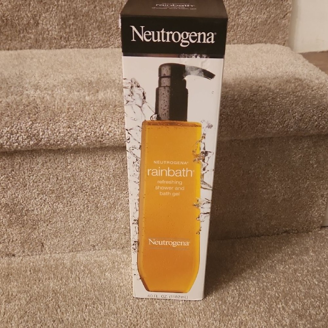Neutrogena Rainbath Refreshing Shower and Bath Gel - Gold 40oz NIB