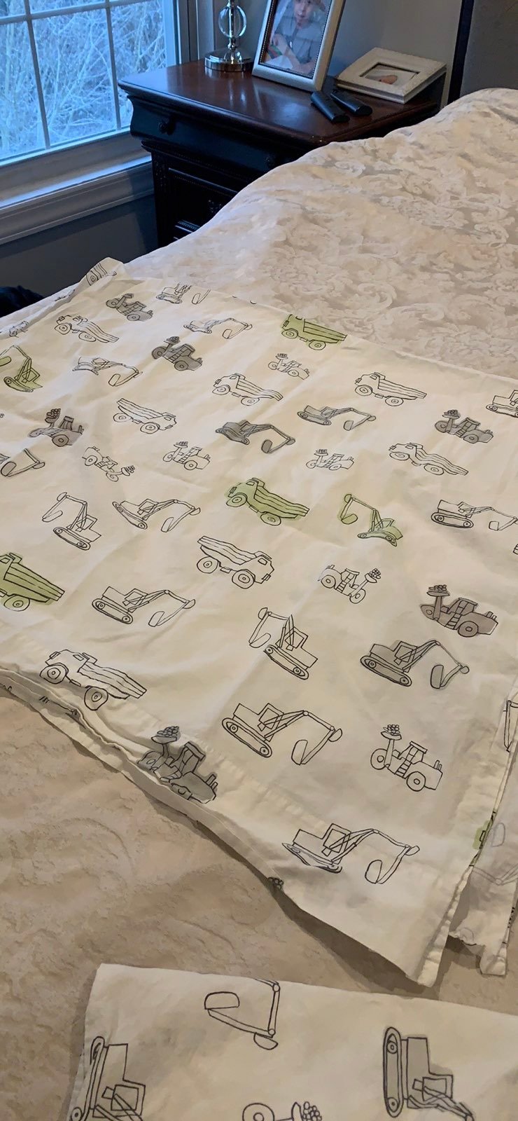 Pottery barn toddler sheets