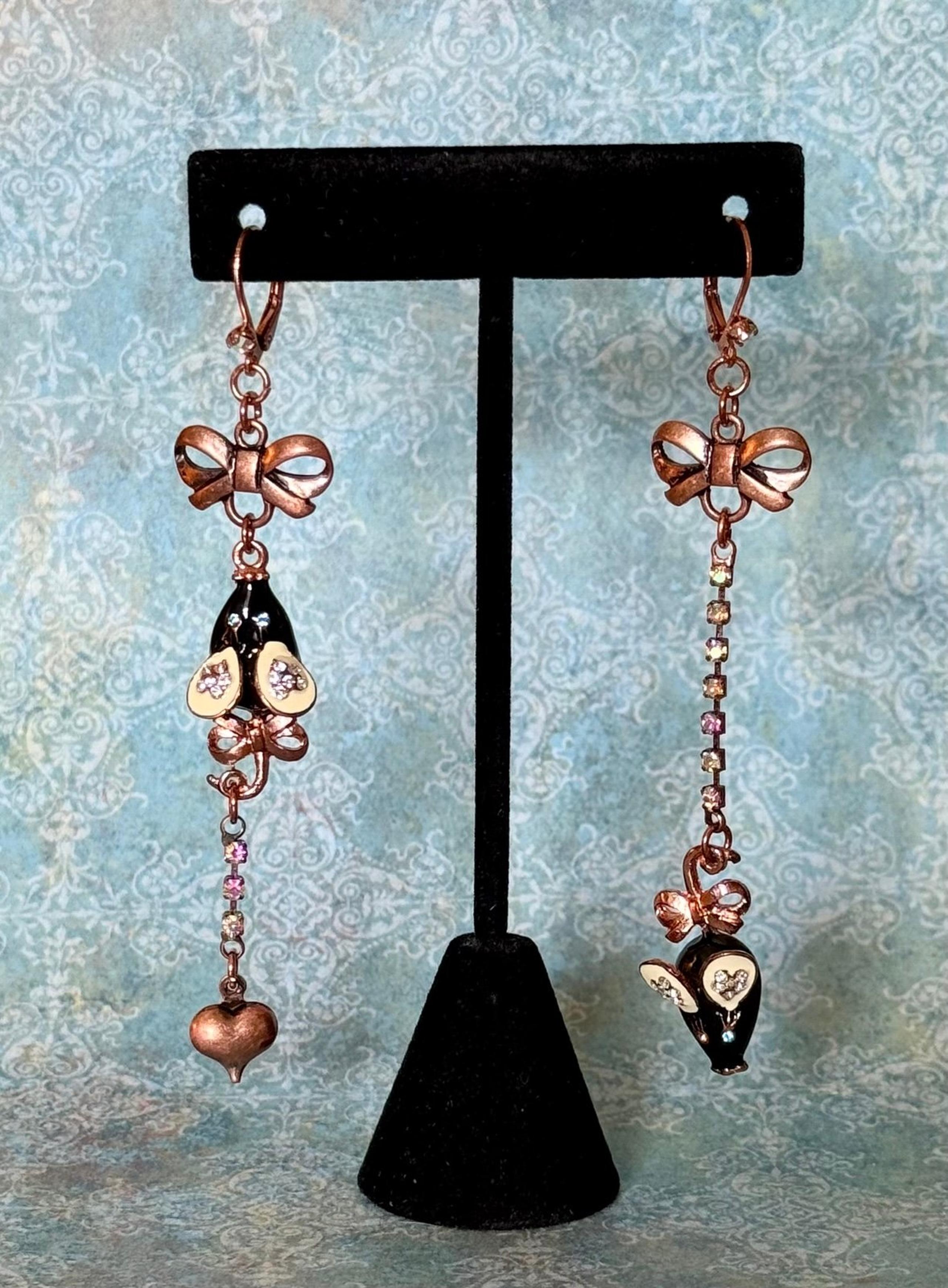 Betsey Johnson Rose Gold and Black Asymmetrical Mice Earrings *FREE SHIP* NWOB