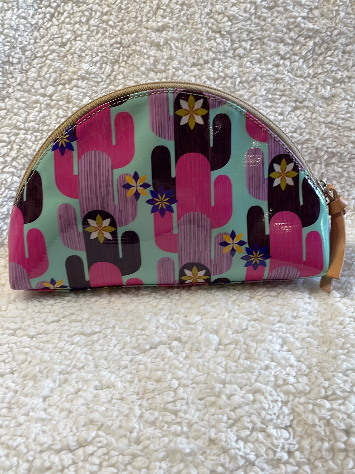 Consuela Buffy Large Cosmetic offers Bag- Retired Print
