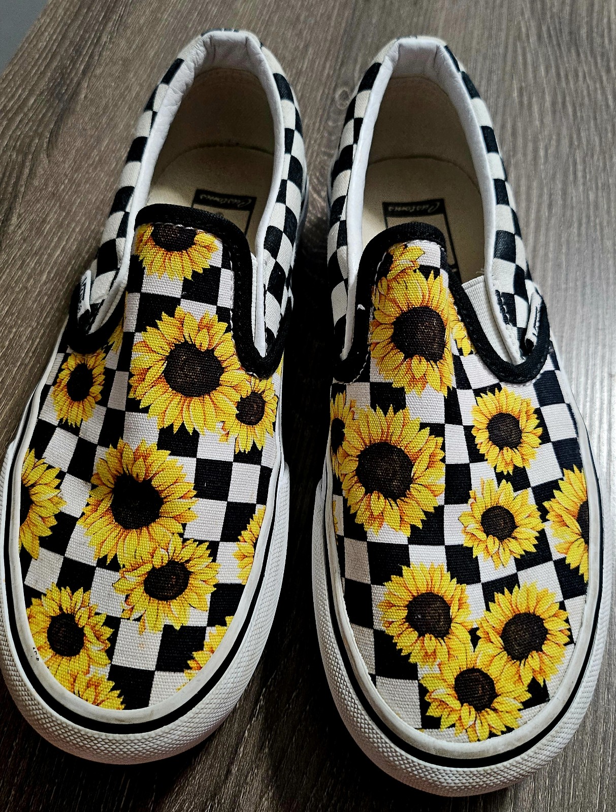 RARE Womens Slip on VANS sunflower and black/white checked shoes size 6.5