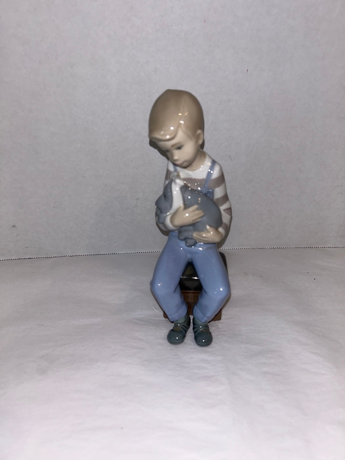 Vintage lladro NAO “A Friend in Need”