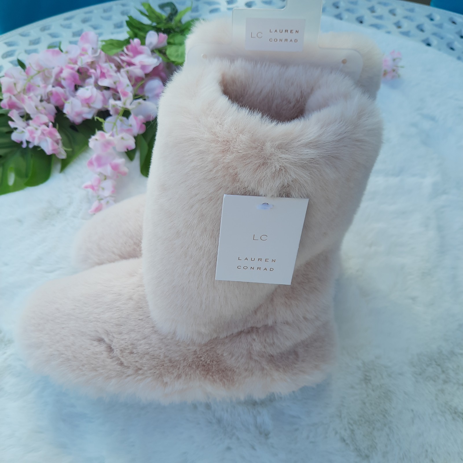 NEW (S) Women's LC Lauren Conrad Allover Tipped Faux Fur Boot Slippers in BLUSH