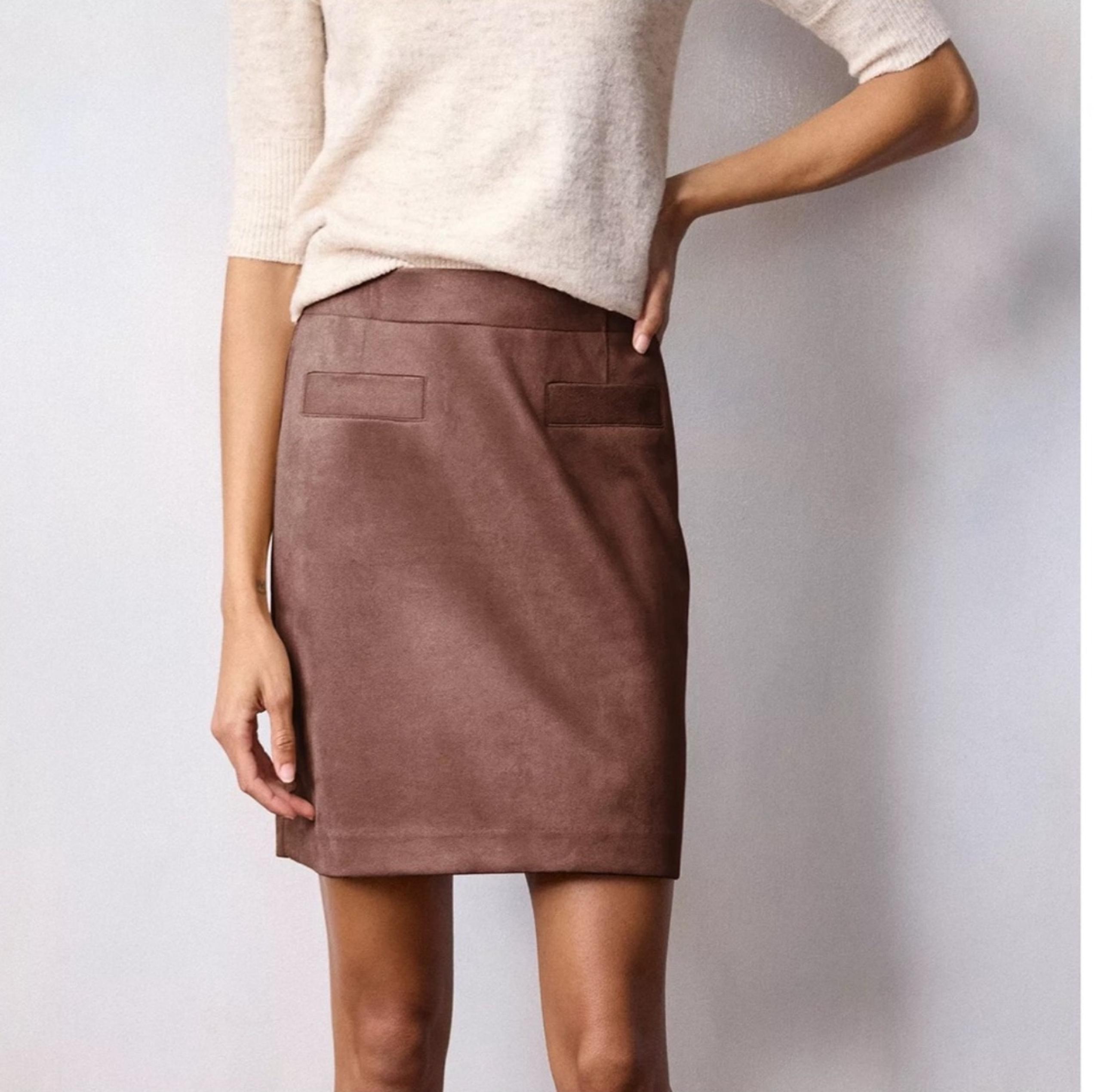 Lauren Conrad Mini-Skirt Size Large Elastic Waist