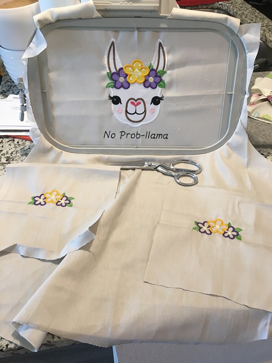 Embroidered Reversible Apron Llama Cotton