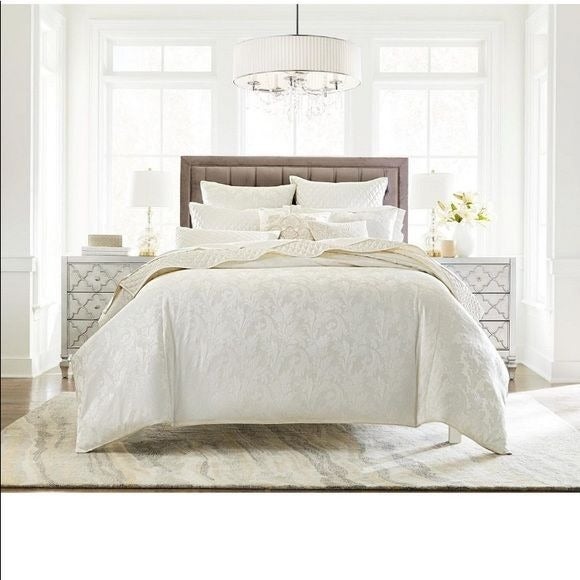 420 Hotel Collection Cambria Classic DuvetCover, King, White
