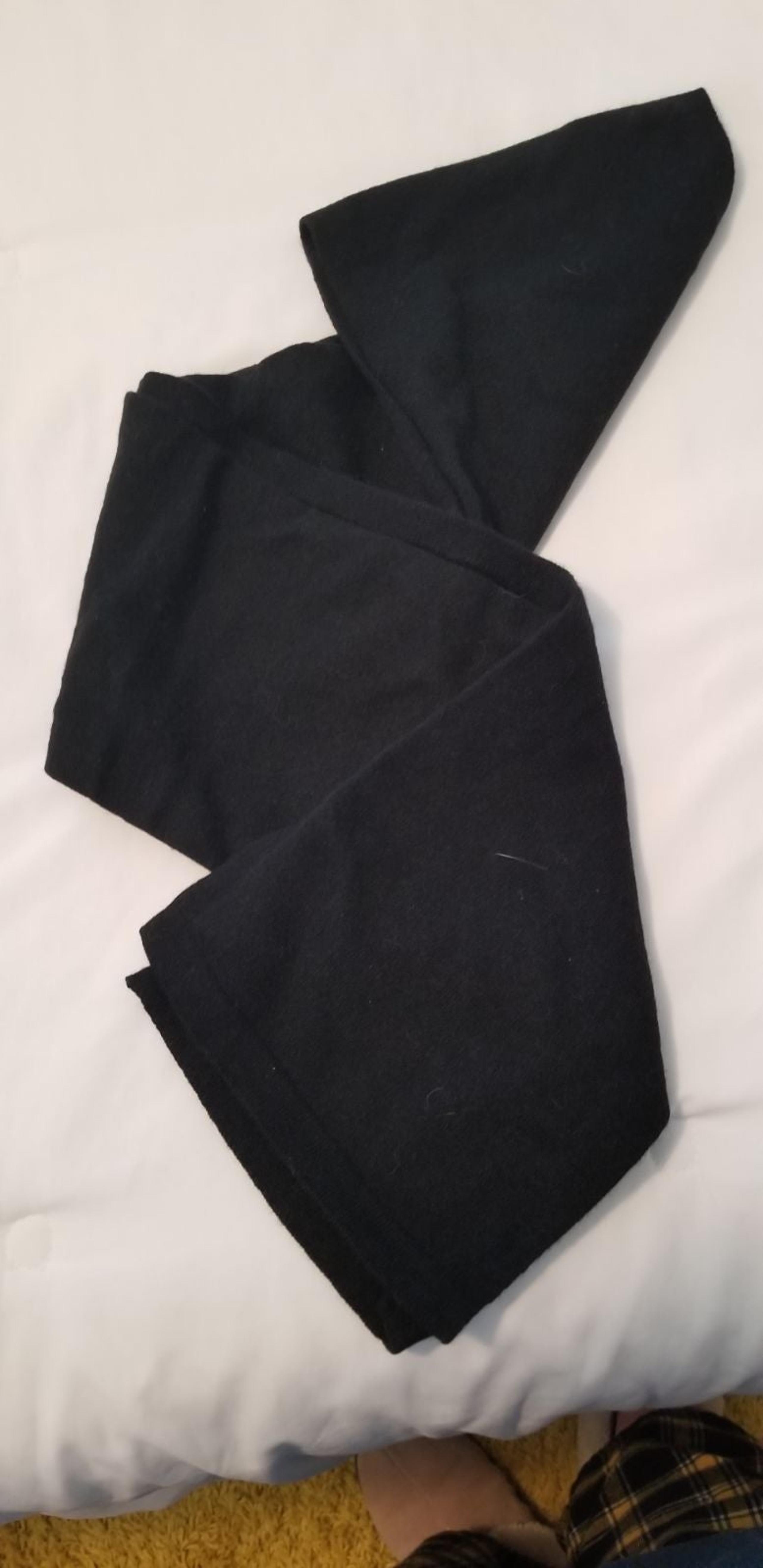 100% Italian CASHMERE Soft NECK SCARF- French Connection