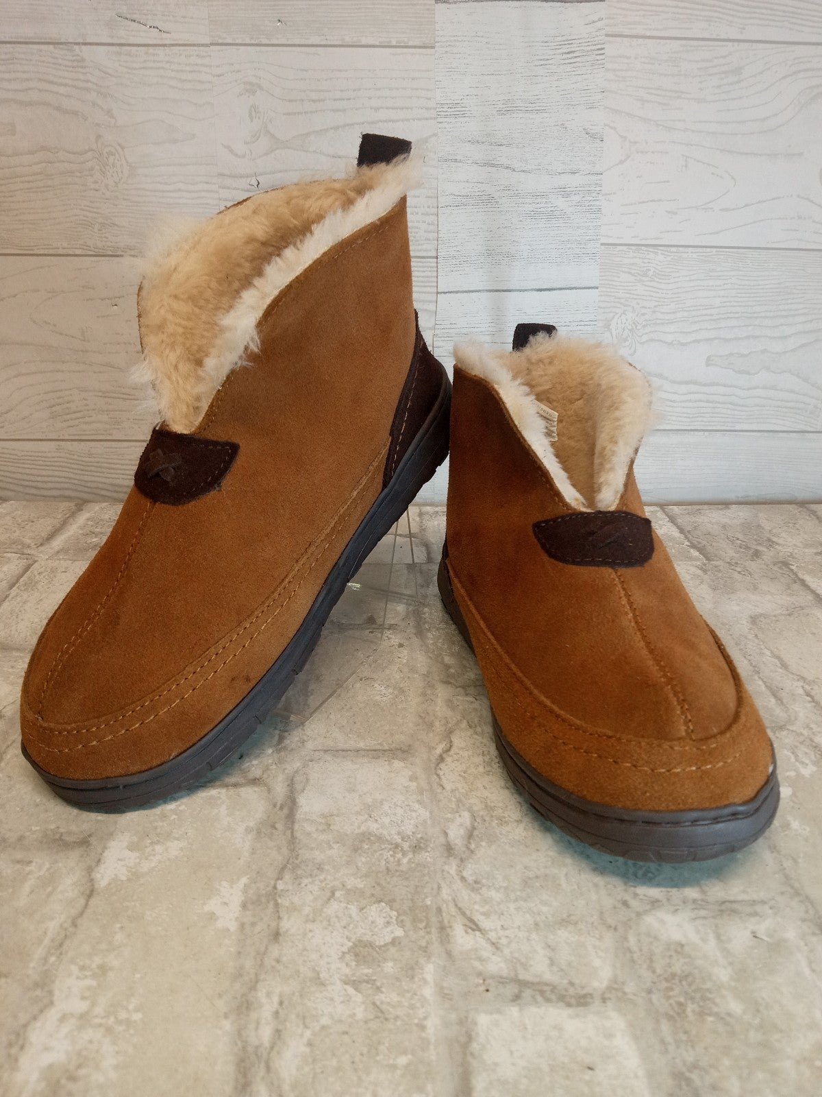 The Original Dearfoam Size 8 Chestnut Tan White Fur Color Lined High Top Slipper