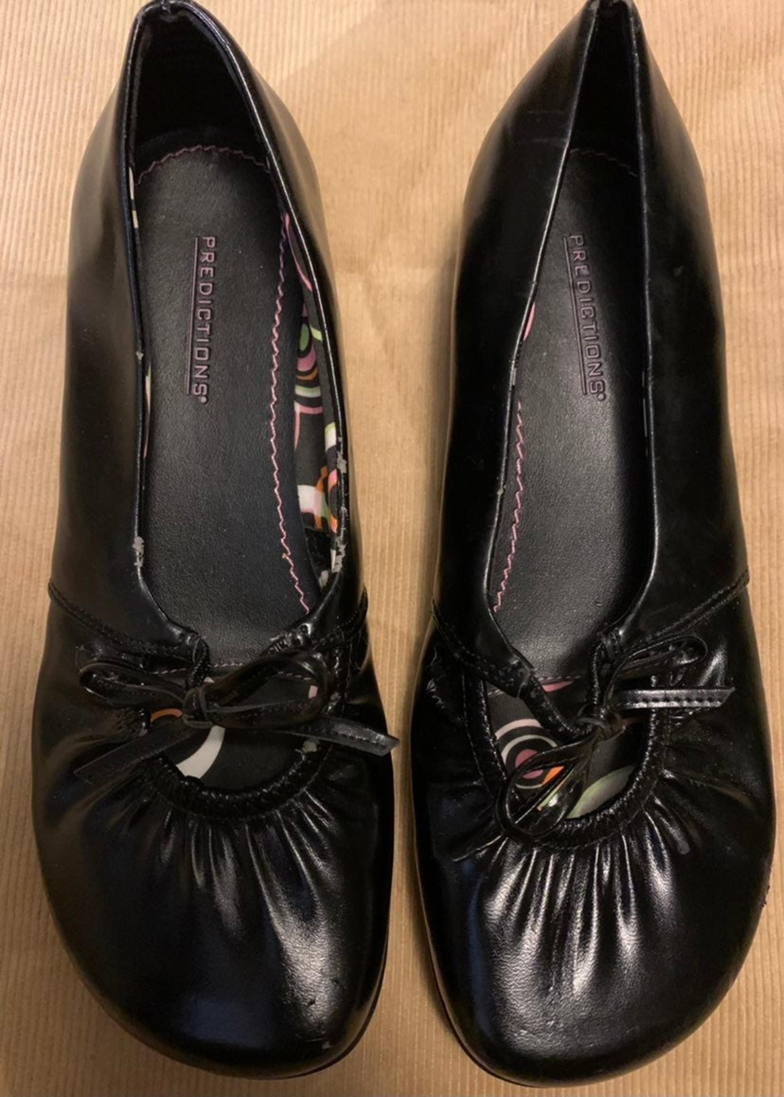 Predictions shoes womens size 6.5 W