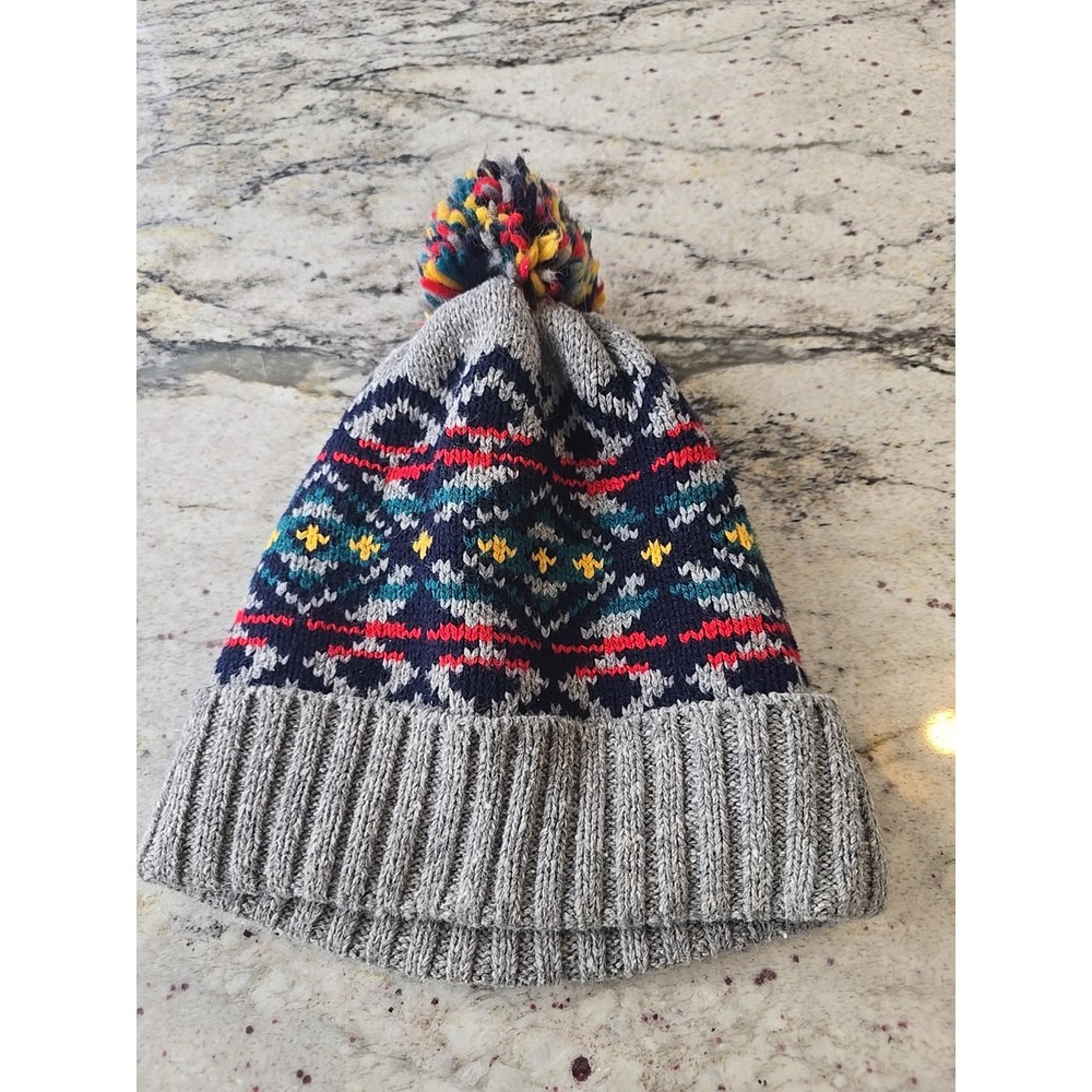 NEW American Eagle Gray Winter Pom Cable Knit Fair Isle Hat Mens Womens Unisex