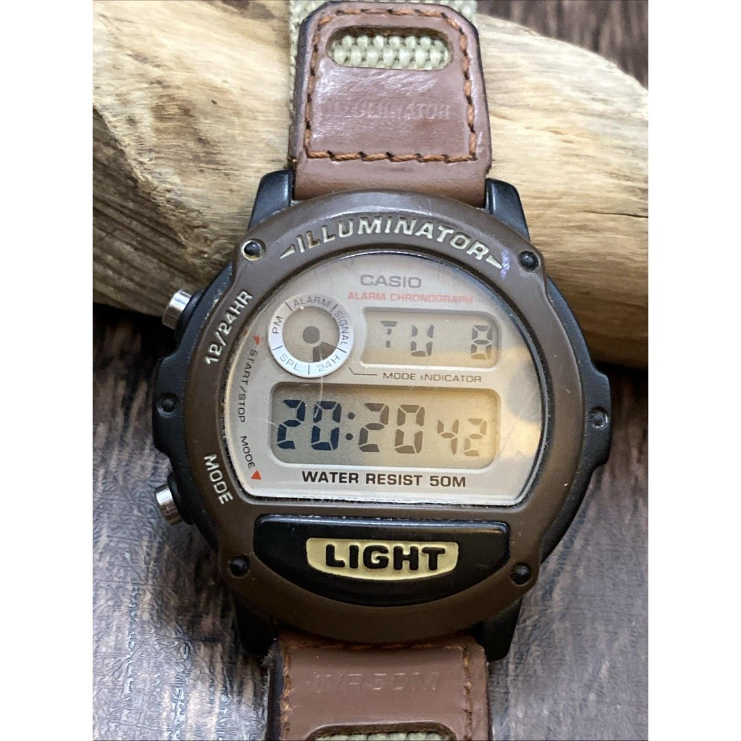 Casio W89HB-5AV Wrist Watch for Men New Battery Brown And Tan