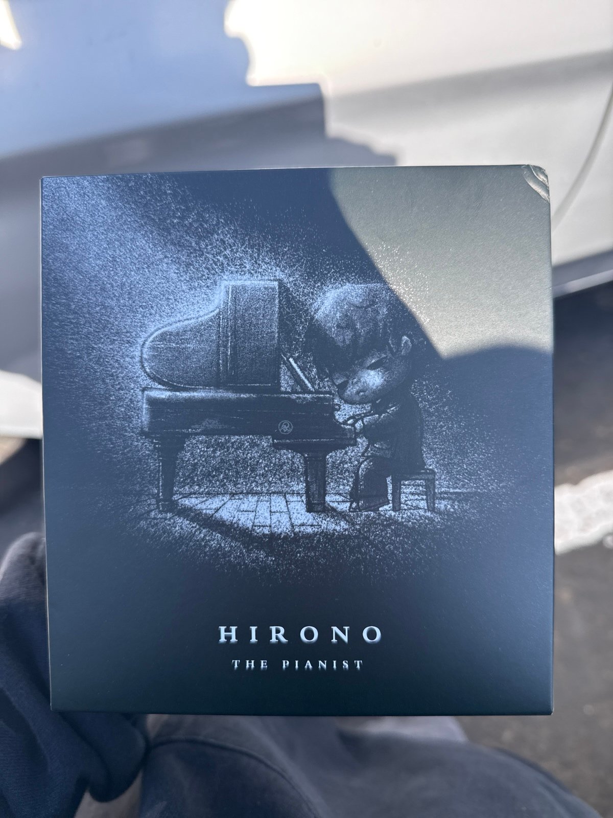 Hirono The Pianist Figure - POP MART (United States)