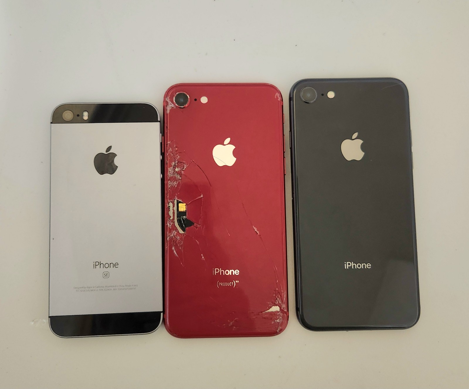 iPhones 8+ SE for Parts