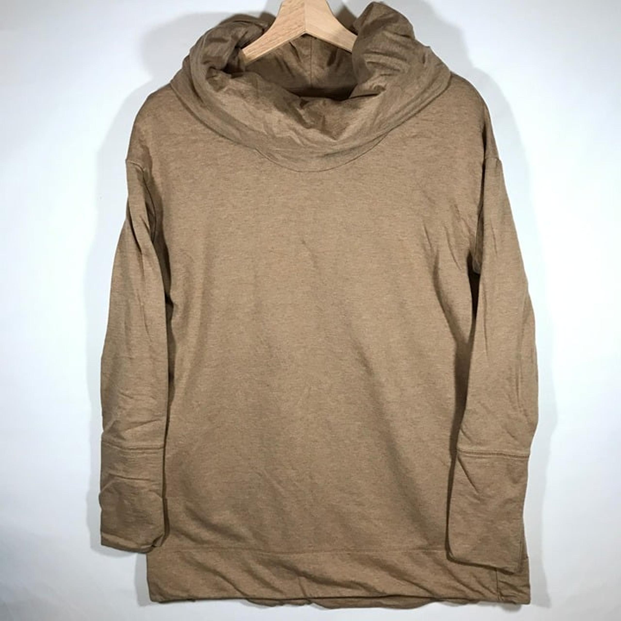 Merona Women's X-Large Beige Long Sleeve Pullover Turtle Neck Heavy Shirt