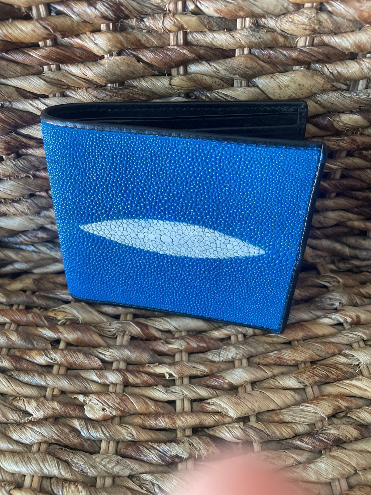 Royal blue stingray bifold