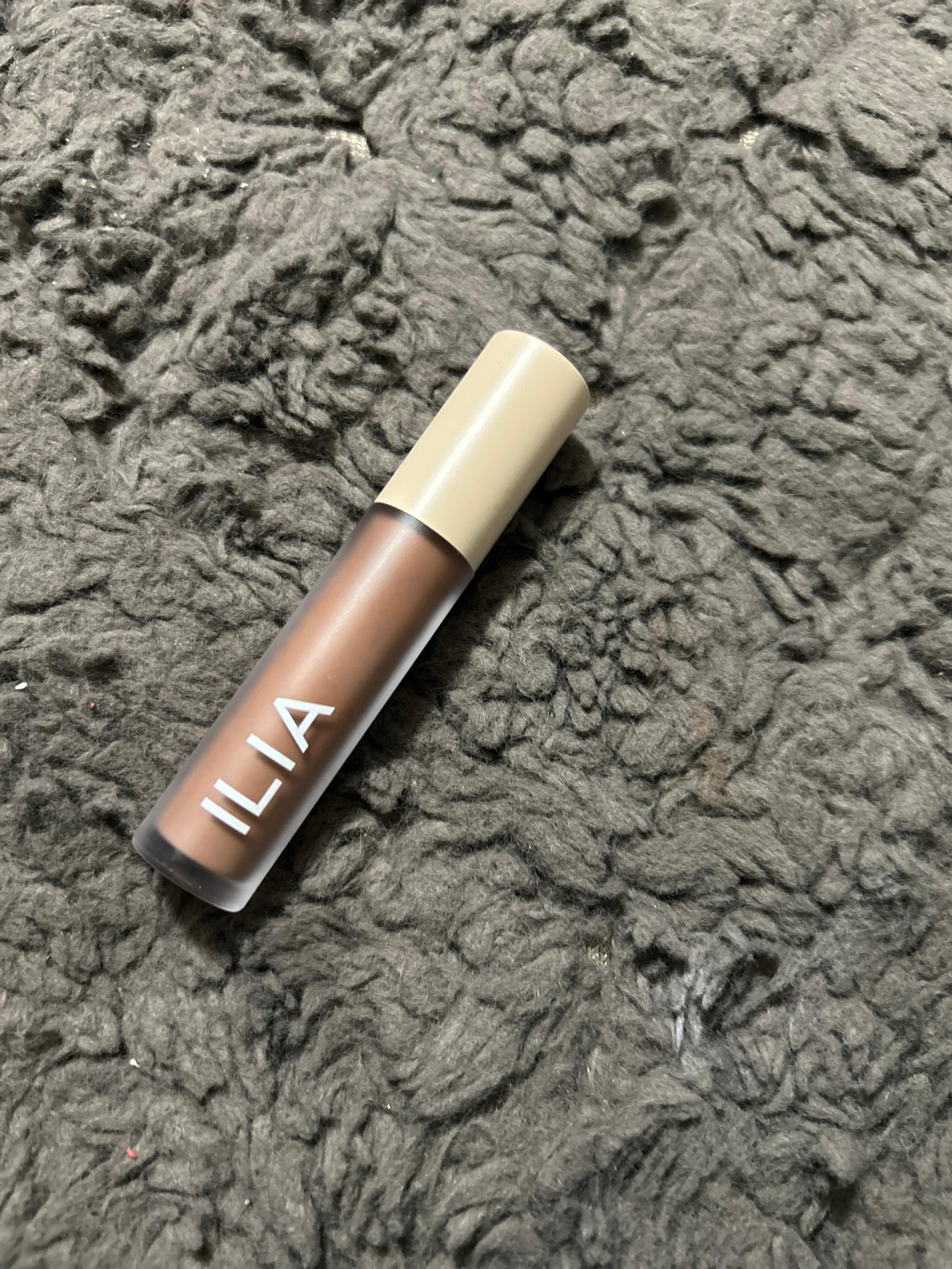 Ilia liquid powder matte eye tint / liquid eyeshadow - full size - shade- Tannin