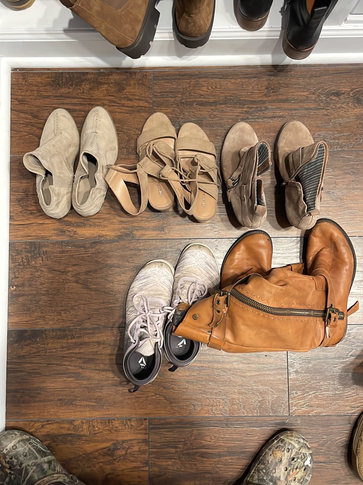 8 1/2 shoe bundle