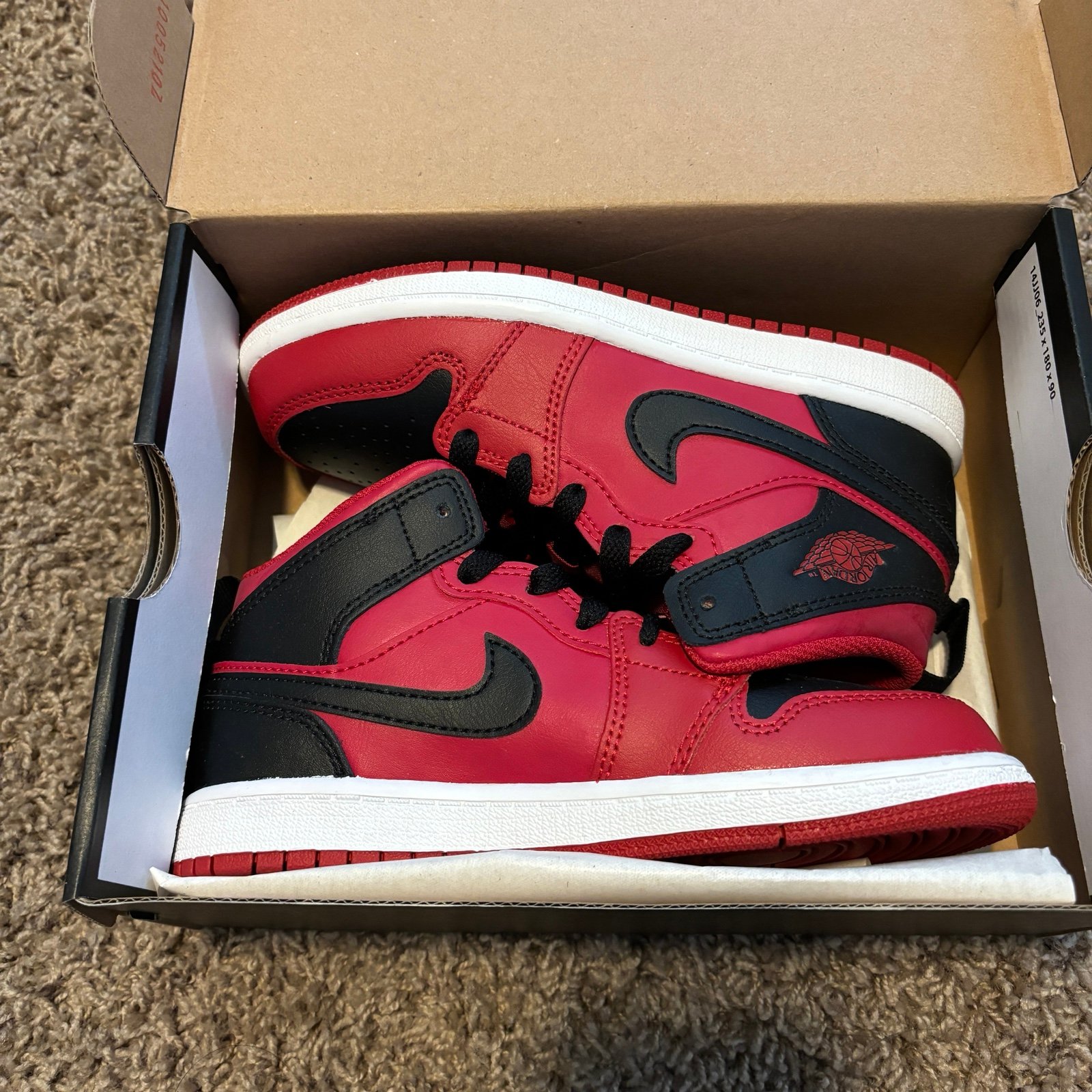 Jordan 1 mid (PS) Gym Red/Black-white sz 13.5C NEW in Box
