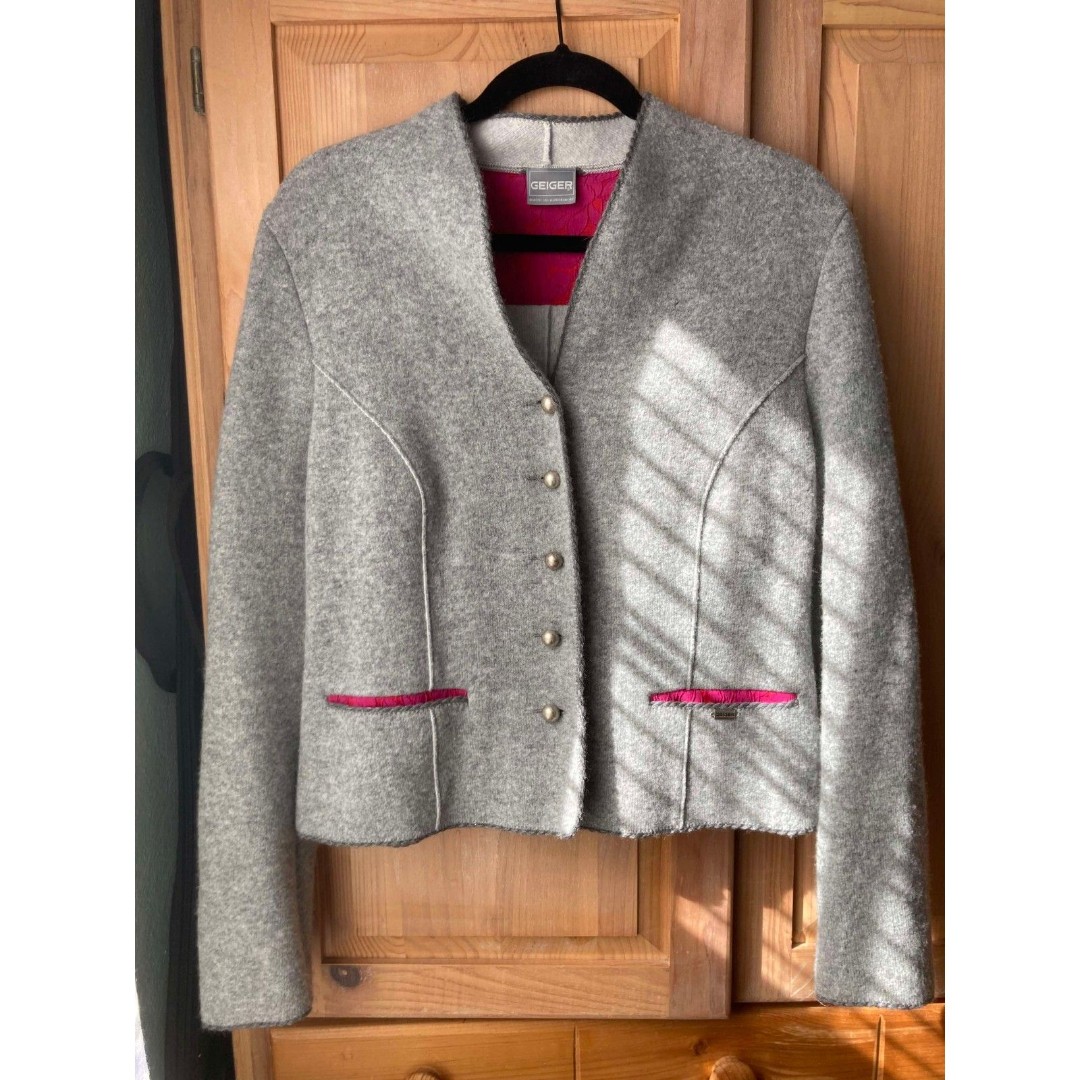 Geiger | Pure Wool Austrian Made Fitted Jacket in Grey/Pink | Size L