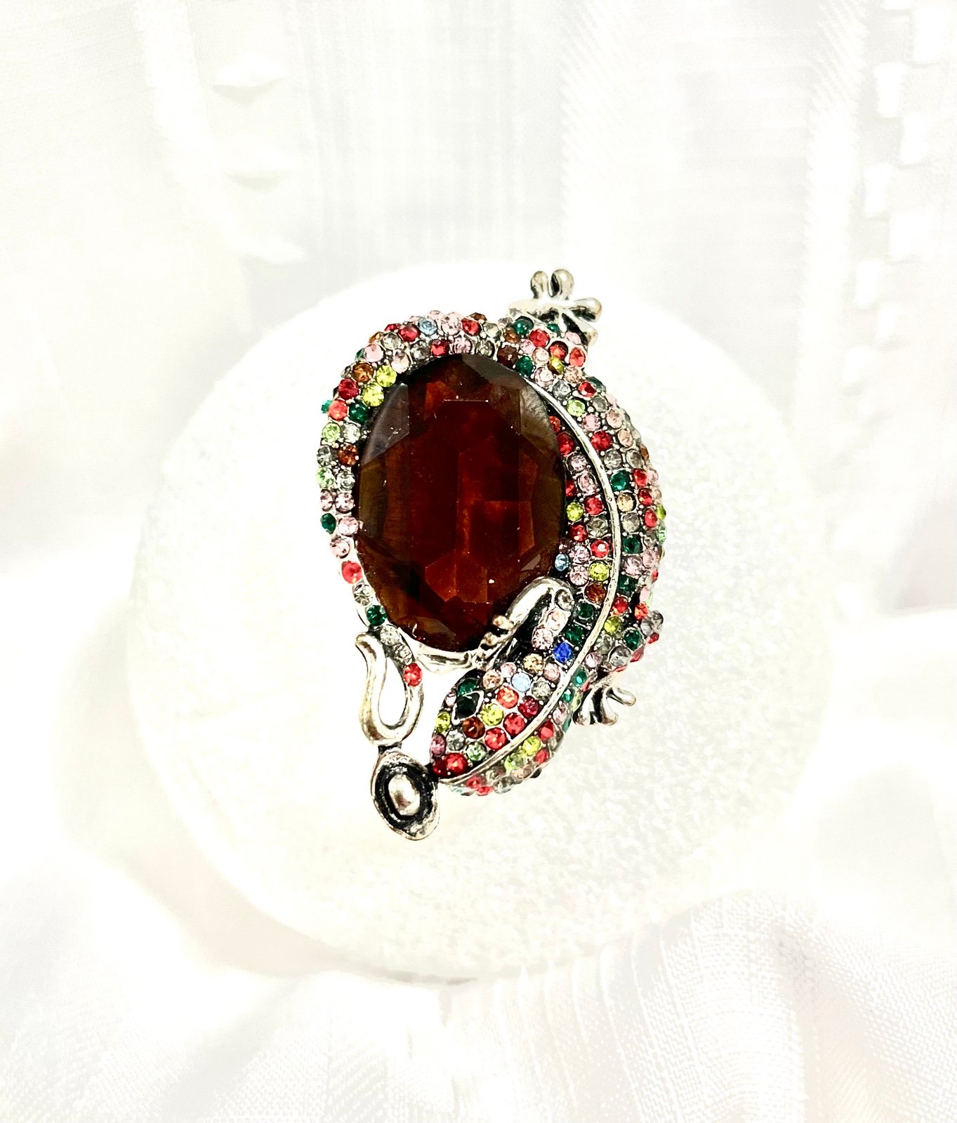 Colorful Rhinestoned Geicko Surrounding Amber Center Stone Statement Brooch