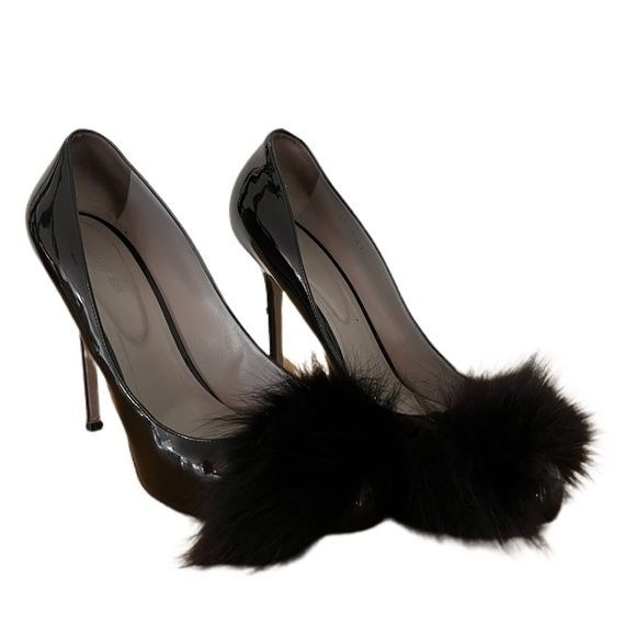 SERGIO ROSSI BLACK PATENT LEATHER CLOSED TOE PUMPS W/ FUR ACCENT SIZE 41 ITALY