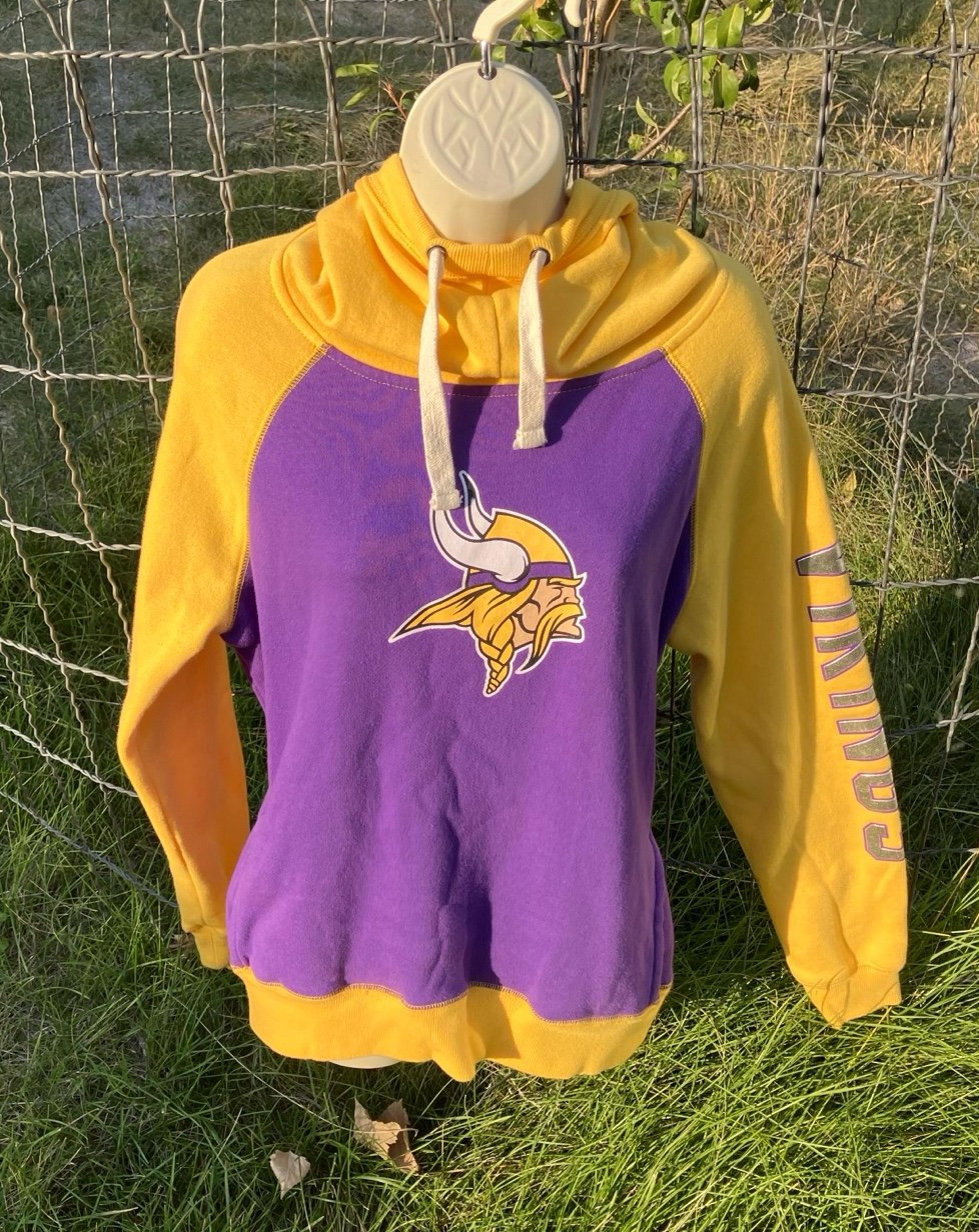 NFL Vikings woman’s hoodie. Size L