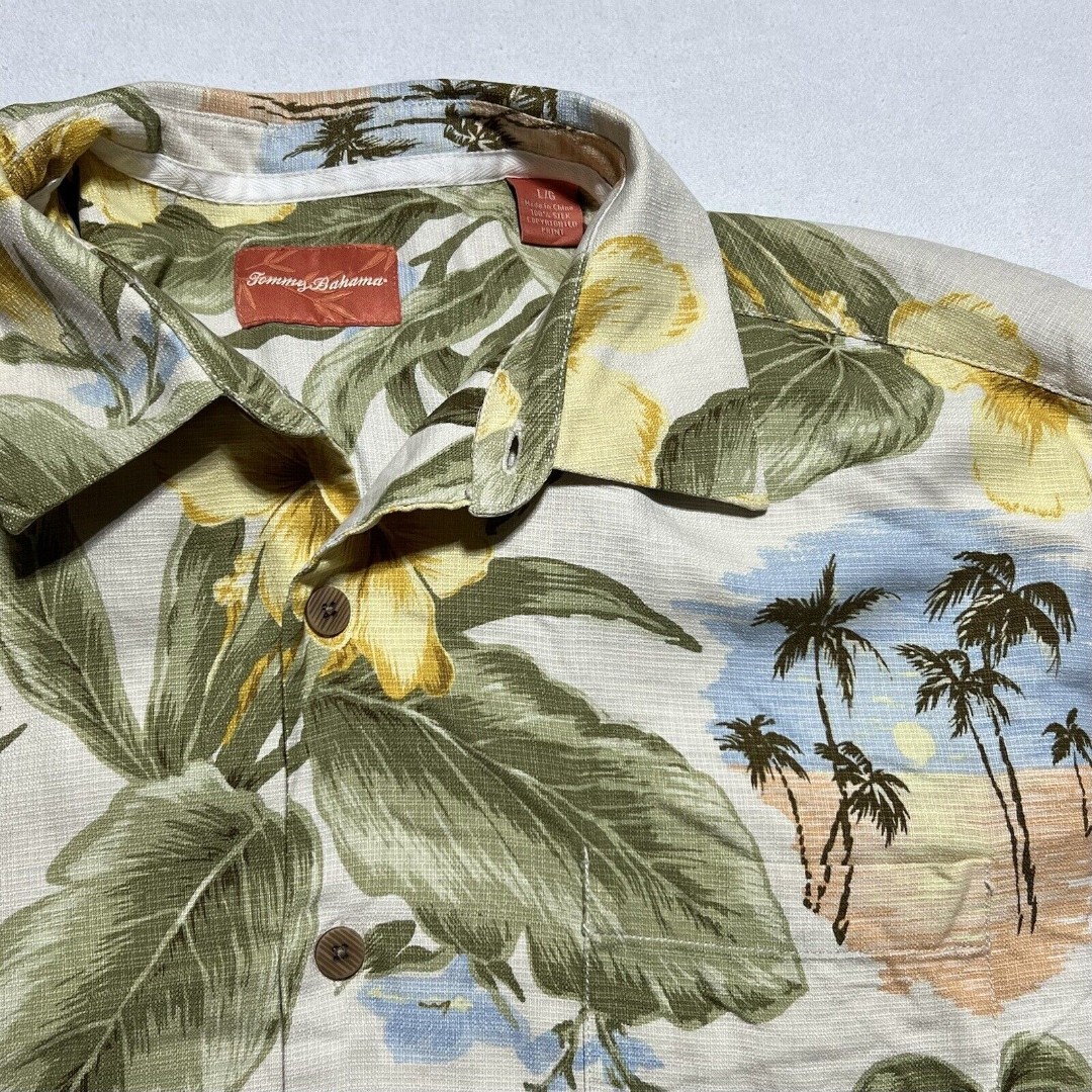 Vintage Tommy Bahama 100% Silk Floral Hawaiian Button Shirt Palm Flowers Large