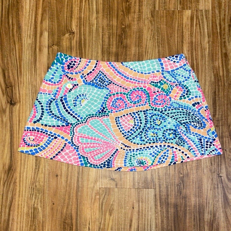 Lilly Pulitzer women’s large skort skirt shorts mosaic pattern pull on stretch
