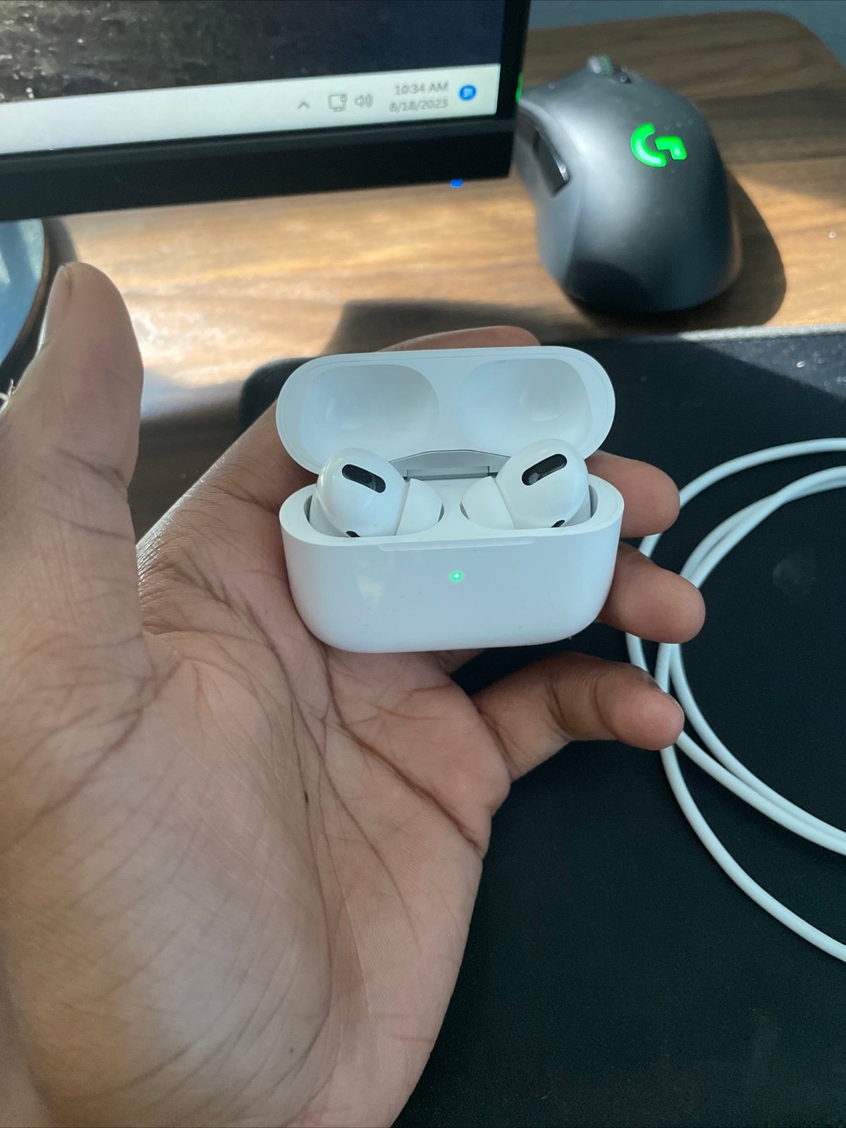 Apple AirPods 2nd Generation