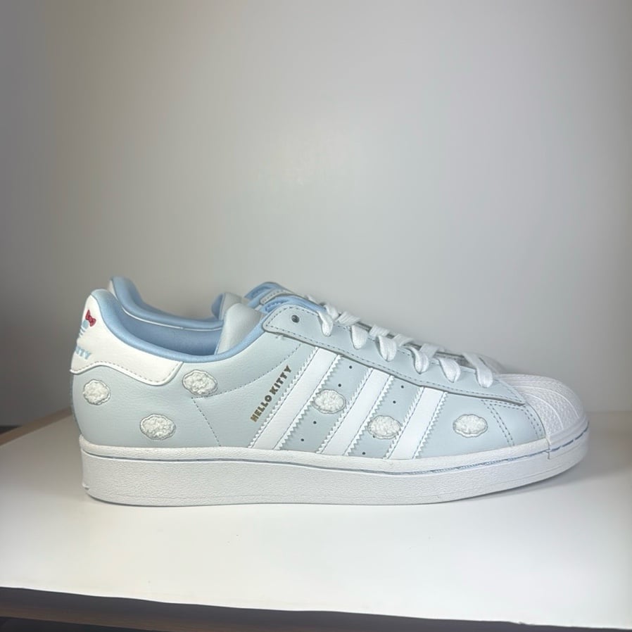 Adidas x Hello Kitty Superstar J Embroidered Clouds Size 7Y Shoes Sneakers