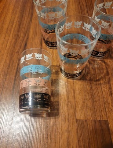 Vintage MCM Tulip Drinking Glasses - Set of 4