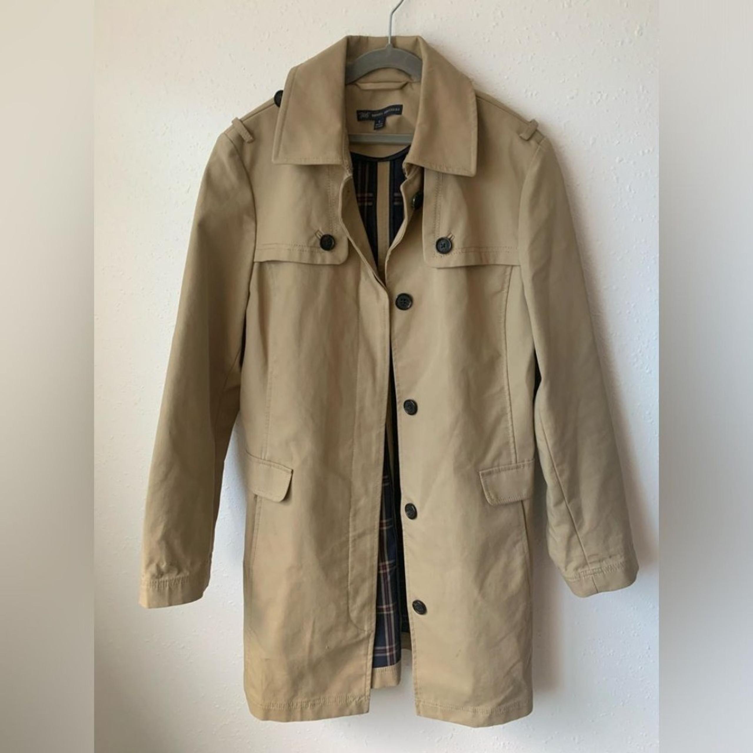 346 Brooks Brothers light brown trench coat size 8