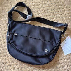 Lululemon all night festival bag 5L