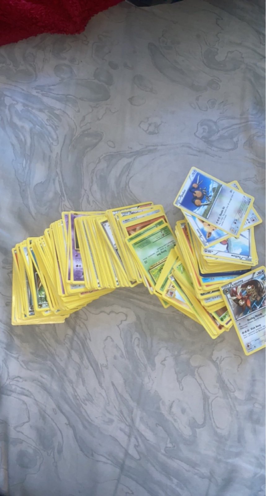 Pokemon Card Collection shops (300+ cards)