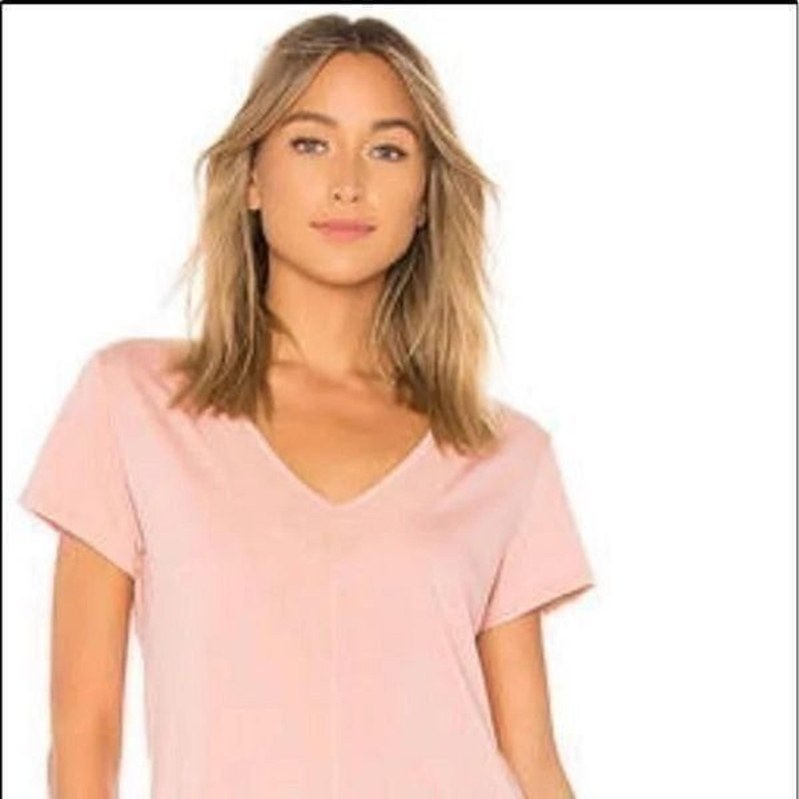 Puma T-shirt womens size XS slouchy V Neckmeshshort sleeve New