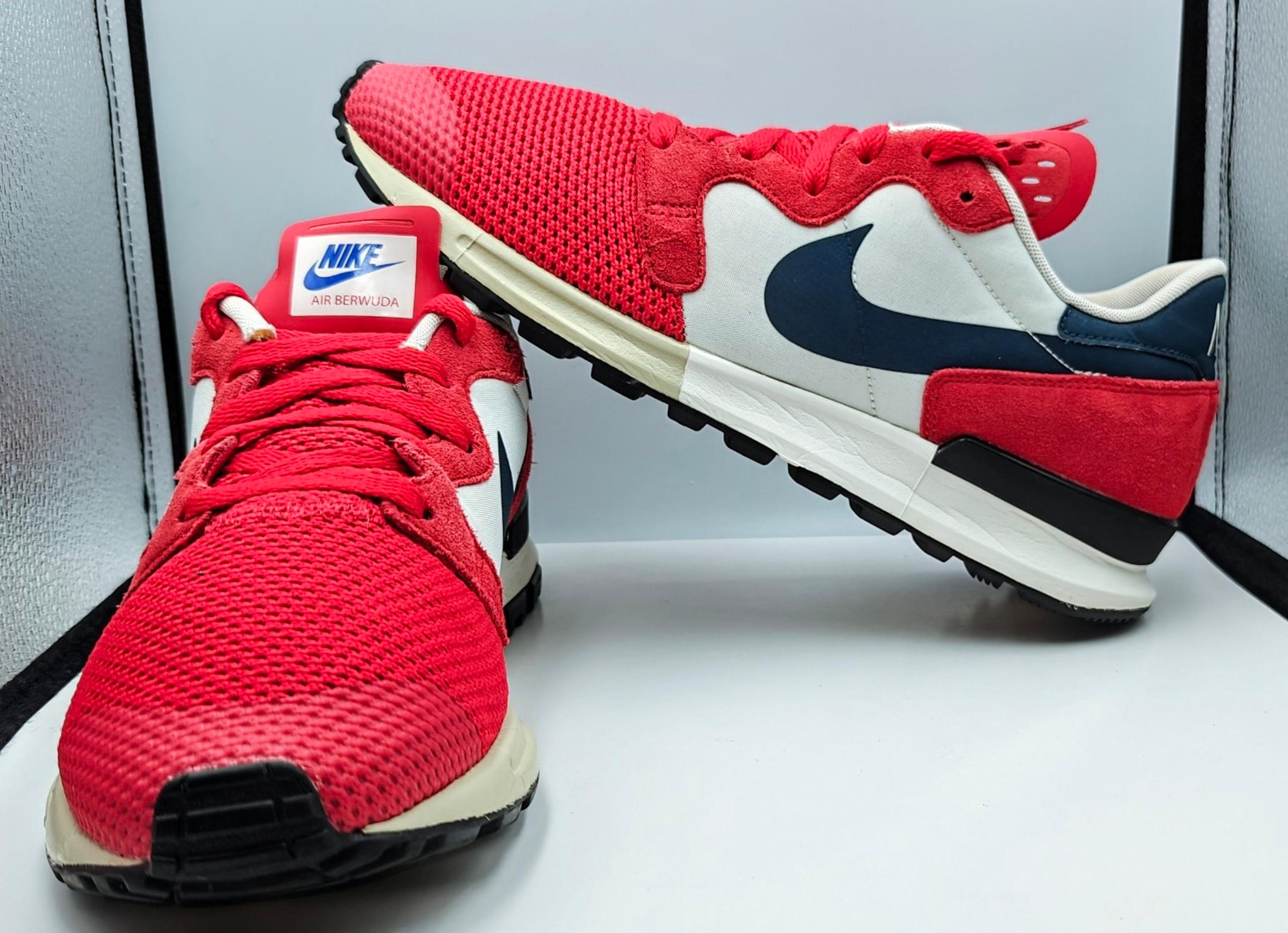 Men's Nike Air Berwuda Sneakers  (Size 10)