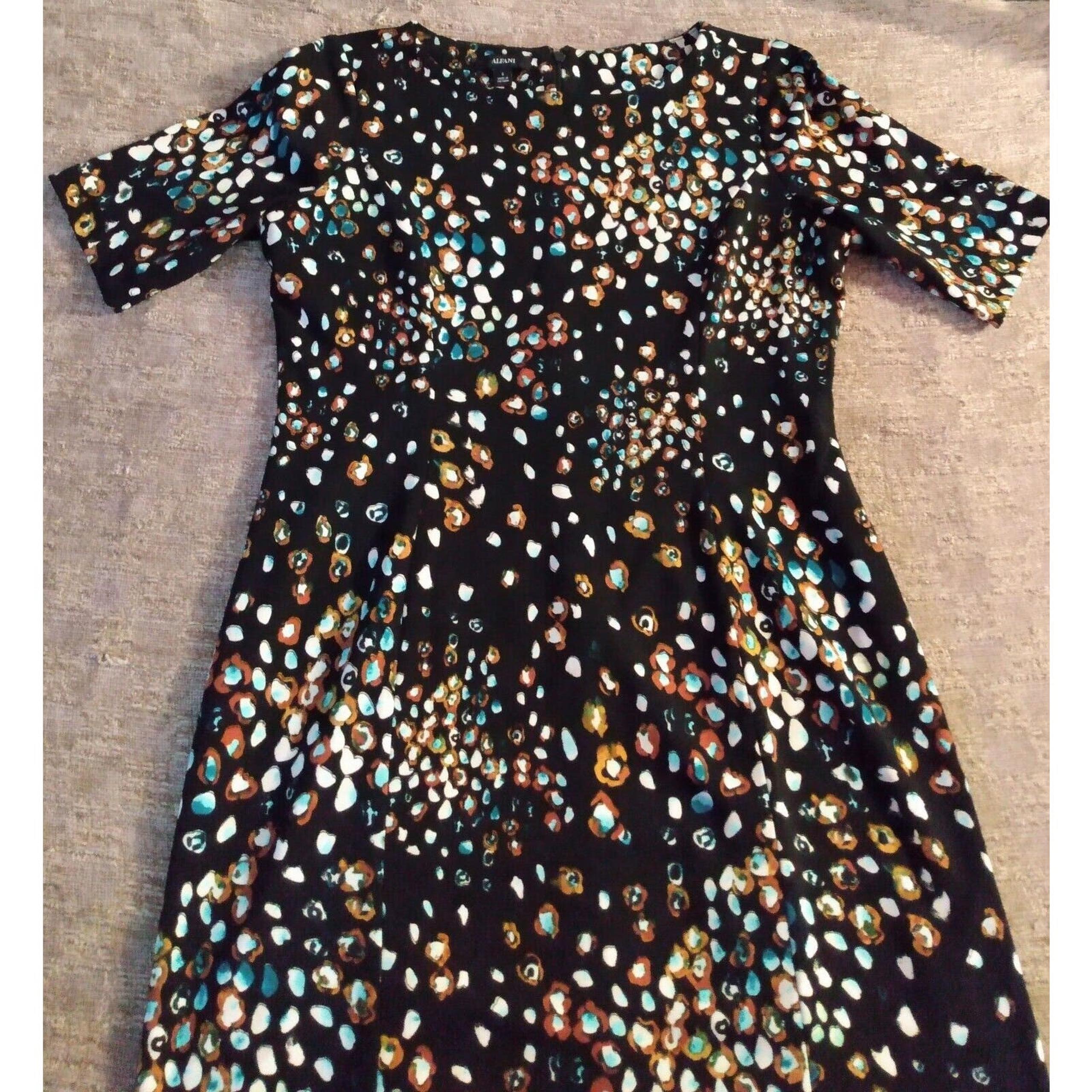 Alfani Women’s Dress Size 8 Short Sleeve Midi Back Zip Dinner Party Multicolor